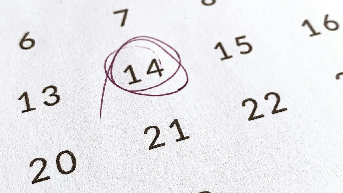A calendar page with the 14th circled in purple ink, representing the short rescission deadline U.S. buyers must meet to cancel a timeshare contract