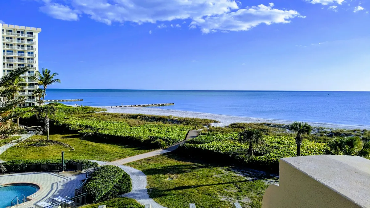 Timeshare Deed Back Program: How Owners Return a Timeshare